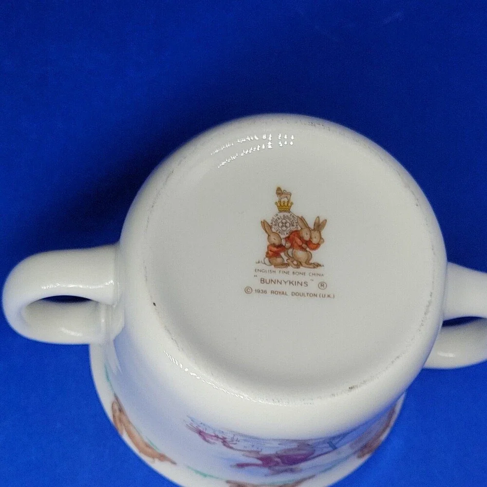 Royal Doulton Bunnykins Rowboat Hug a Mug Albion Shape